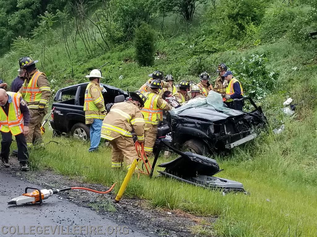 MVA w/ rescue EB 422 between Rt 29 and Egypt Road.